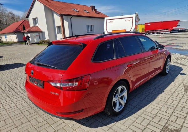 Skoda Superb cena 42900 przebieg: 224437, rok produkcji 2016 z Gozdnica małe 37